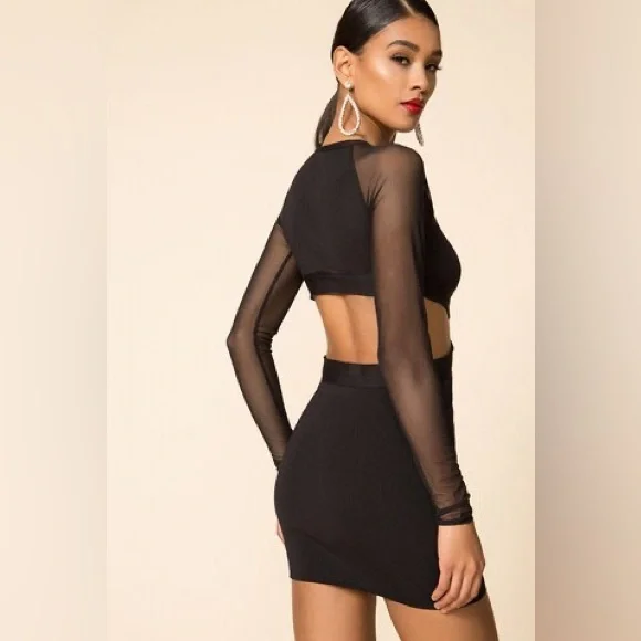 Revolve superdown hit the club dress in black - Picture 2 of 10